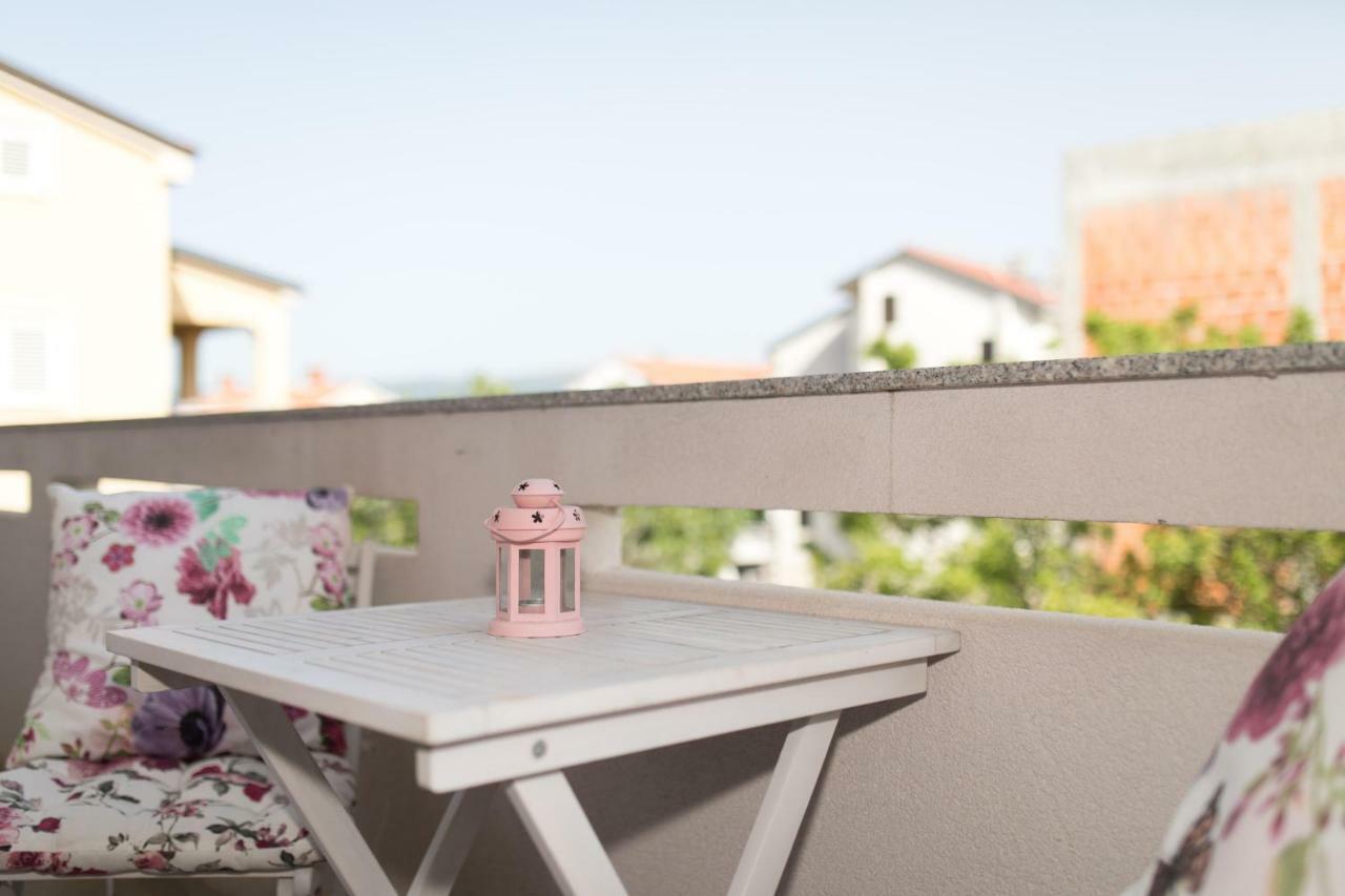 Chic Loft Appartment Krk Town Exterior foto